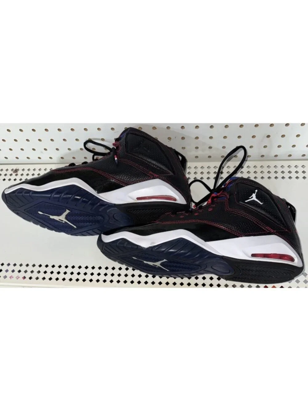 Air Jordan B'Loyal Bred Mens Athletic Basketball Shoes Size 13 Black CT1497-001